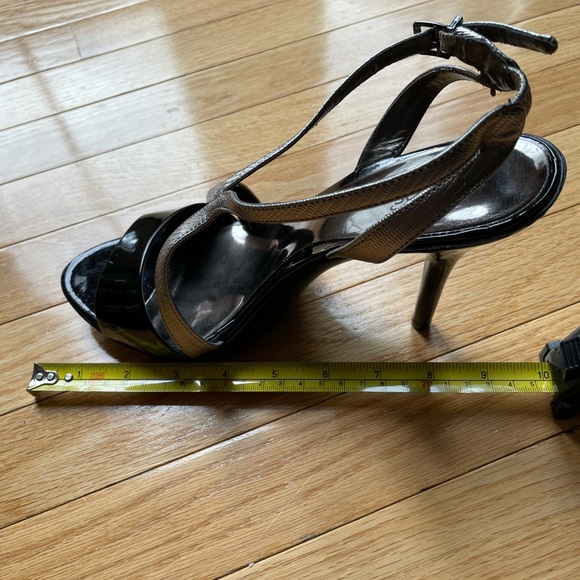 CARLOS SANTANA HEELS - Picture 8 of 8